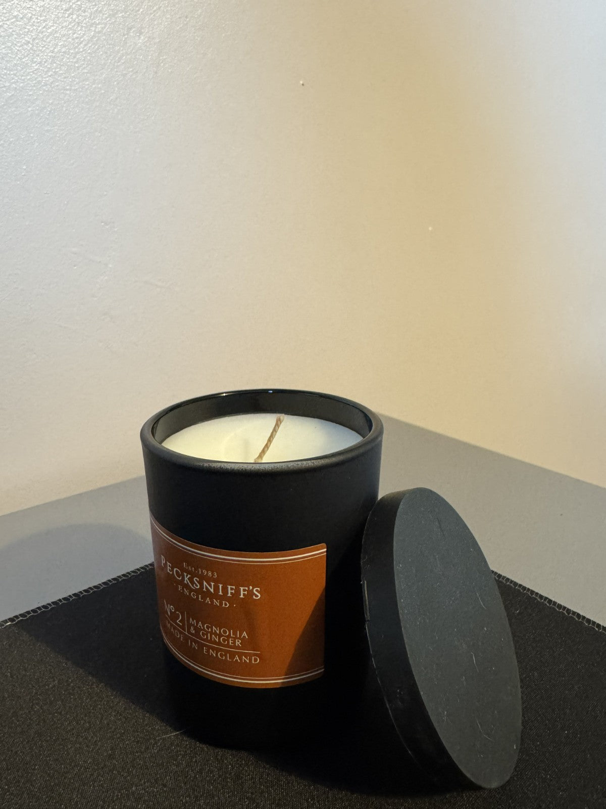 Pecksniffs Magnolia & Ginger No 2 gift  candle 100g