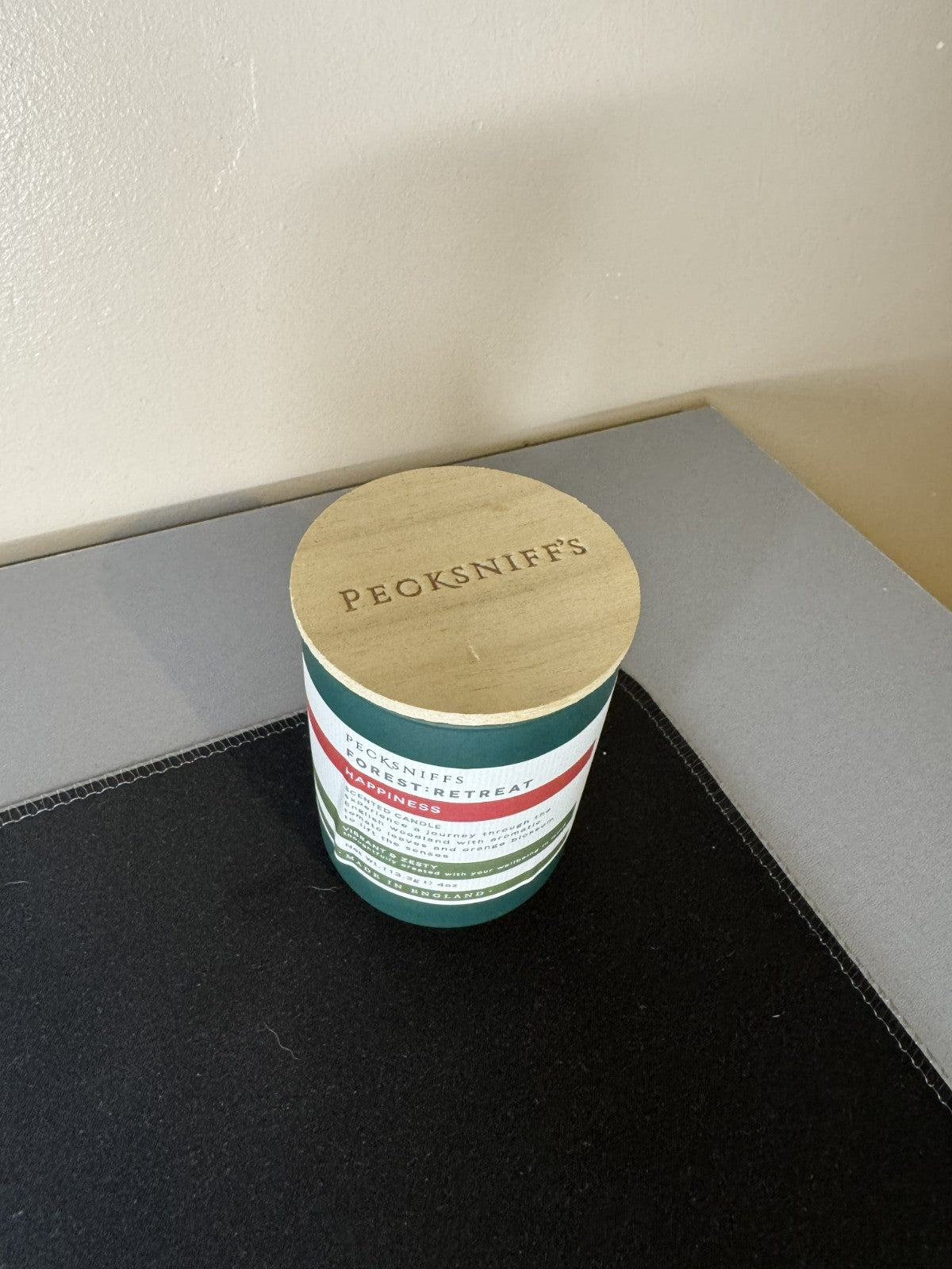 Pecksniffs Candle Florest: Retreat Happines 113gr