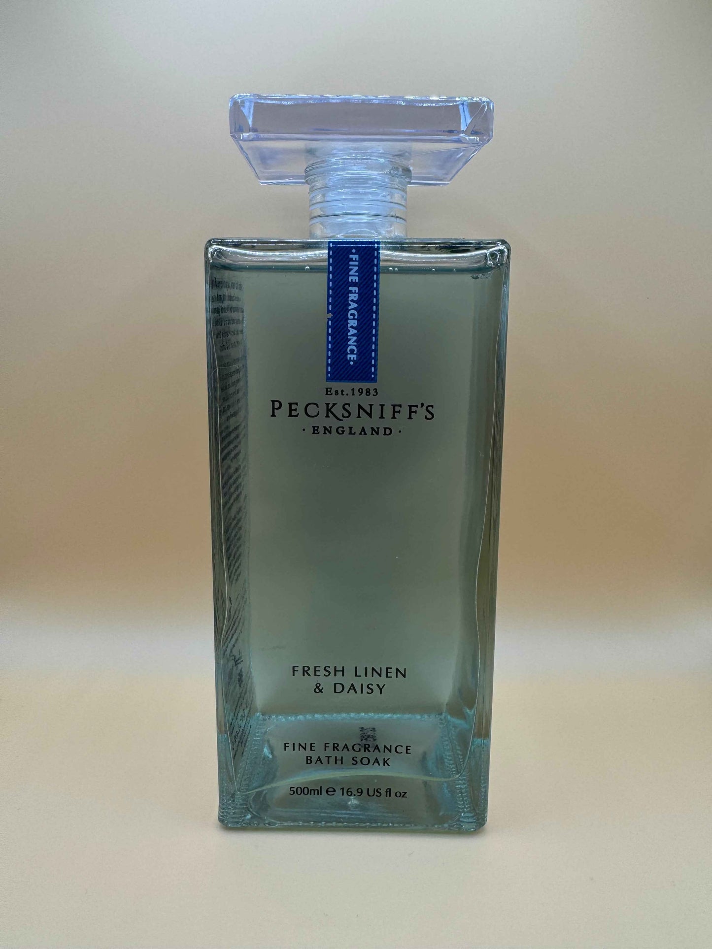 Pecksniff’s Fresh Linen & Daisy Bath Soak Glass 500ml