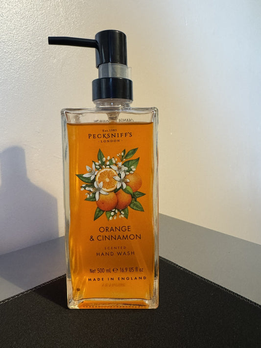 Pecksniff’s Orange & Cinnamon Glass Hand Wash 500ml 💕🎁