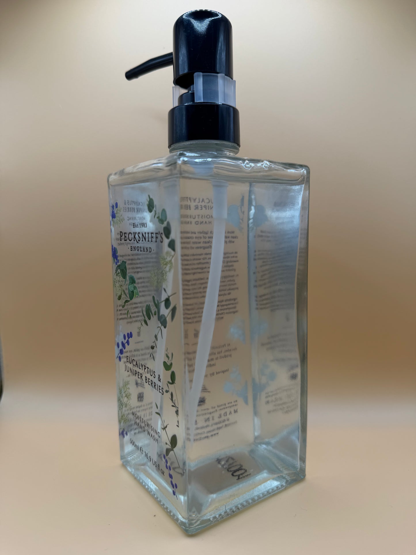 Bundle Pecksniff’s Eucalyptus & Juniper Berries Hand Wash & Winter Pine & Eucalyptus Bath Soak