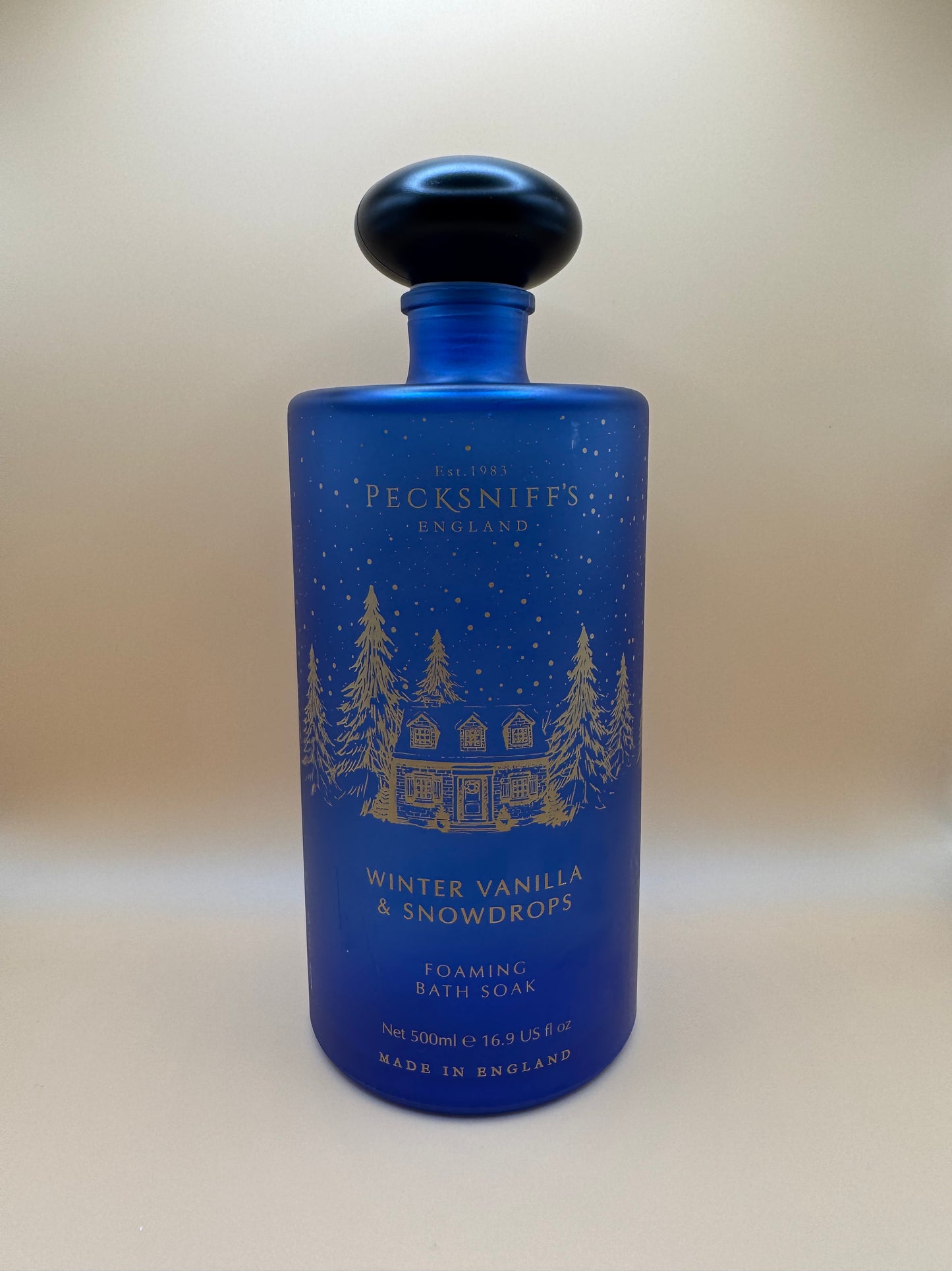 Pecksniffs Winter Vanilla & Swowdrops Bath Soak 500ml